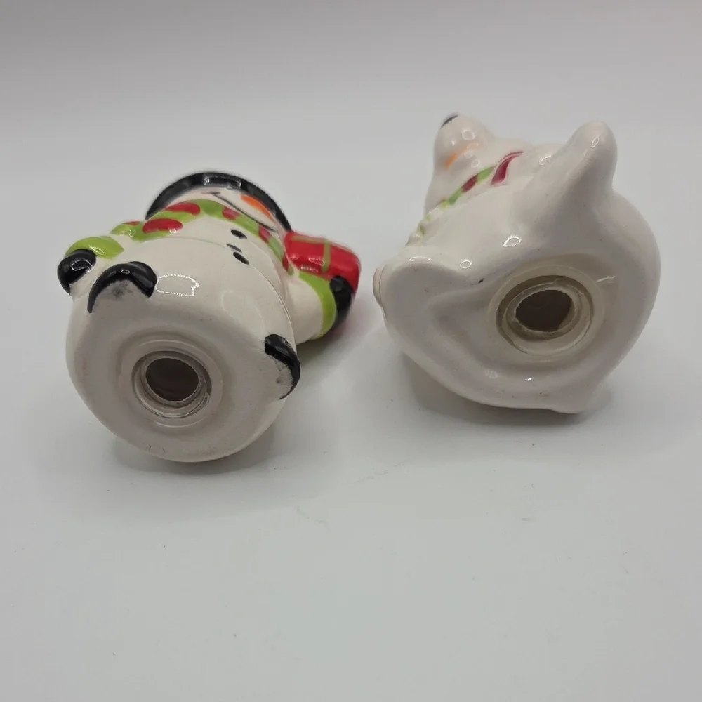 Salt And Pepper Shakers Snowman and Polar Bear